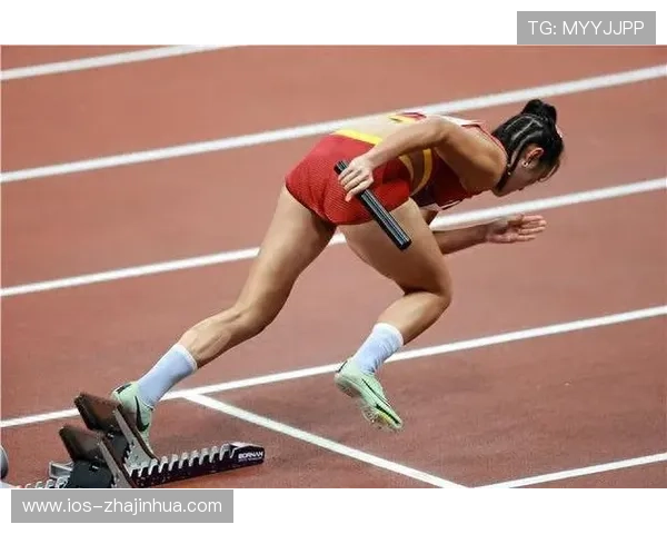 女子4x100米接力决赛激战正酣 中国队力争突破历史最佳成绩 女子4x100米接力决赛激战正酣 中国队力争突破历史最佳成绩